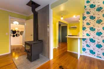 99 Emmett Street, Shirley