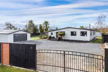 856 River Road, Broadlands Forest