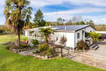 856 River Road, Broadlands Forest