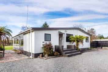 856 River Road, Broadlands Forest