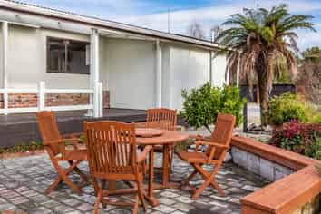 856 River Road, Broadlands Forest