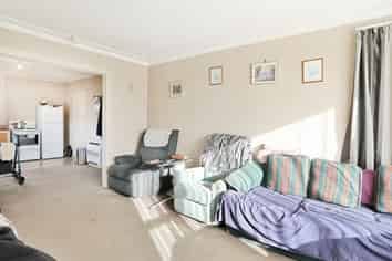 104 Derwent Crescent, Glengarry