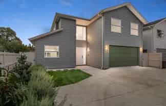 8C Jern Place, Eastern Beach