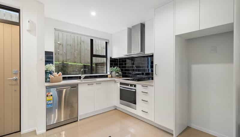 15/15 Chivalry Road, Glenfield