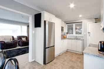 135 Riverbend Road, Onekawa