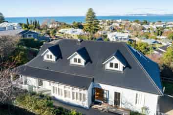 10 Cobden Road, Napier Hill