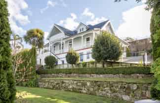 10 Cobden Road, Napier Hill