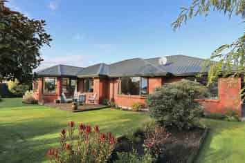 330 Herbert Street, Windsor