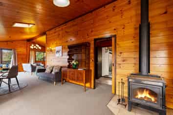 43 Mountain Road, Western Heights