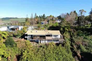 43 Mountain Road, Western Heights