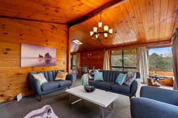 43 Mountain Road, Western Heights