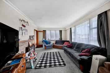 1 Pacey Avenue, Hawera