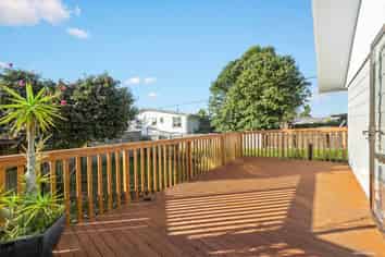 2/63c Colwill Road, Massey