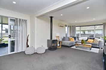 6 Aspen Place, Parklands