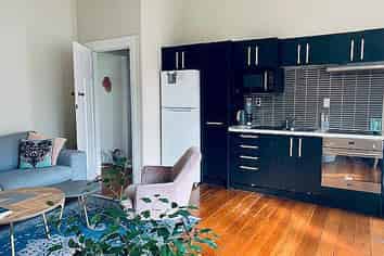 2/25 Mount Pleasant Road, Mount Eden