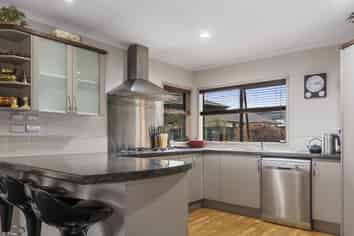 30 Carroll Place, Owhata