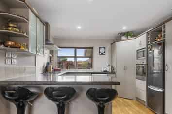 30 Carroll Place, Owhata