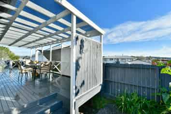 2B Iris Street, Snells Beach