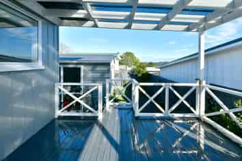 2B Iris Street, Snells Beach