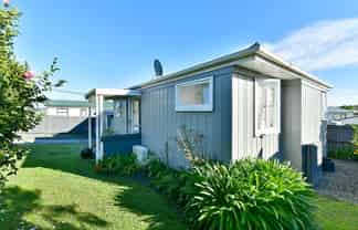 2B Iris Street, Snells Beach