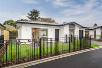 1/361 Avonhead Road, Avonhead