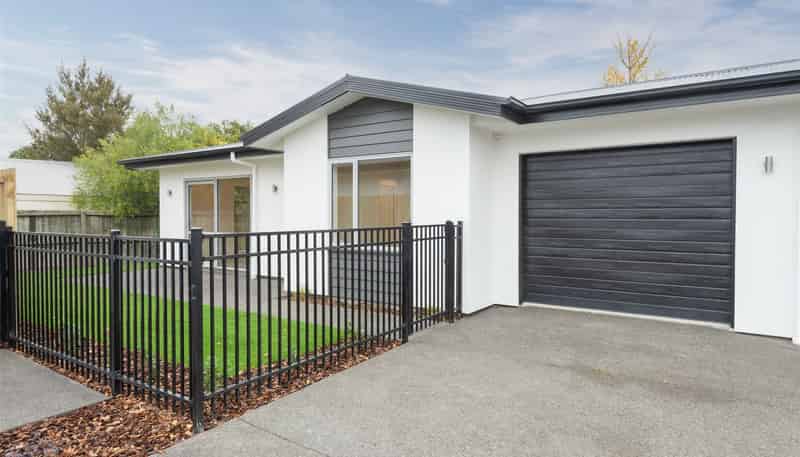 2/361 Avonhead Road, Avonhead