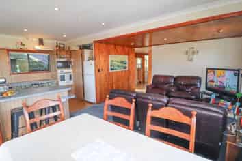 106 Vanguard Street, Thames