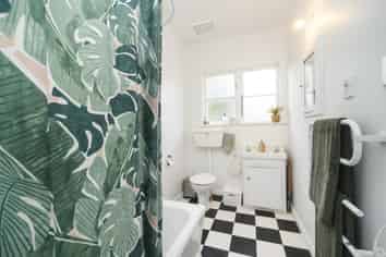 534 Featherston Street, Roslyn