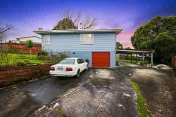 4 Backhurst Grove, Massey