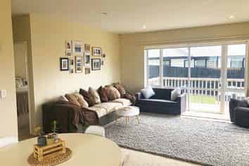 412 Port Hills Road, Hillsborough