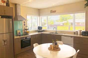 412 Port Hills Road, Hillsborough