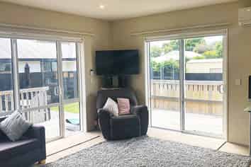 412 Port Hills Road, Hillsborough