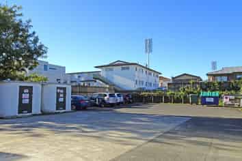 Trade or Showroom on Devon. 