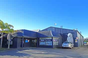 Trade or Showroom on Devon. 