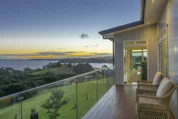 22 Rothschild Terrace, Waiheke Island