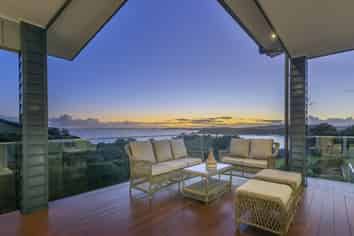 22 Rothschild Terrace, Waiheke Island