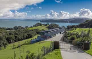 22 Rothschild Terrace, Waiheke Island