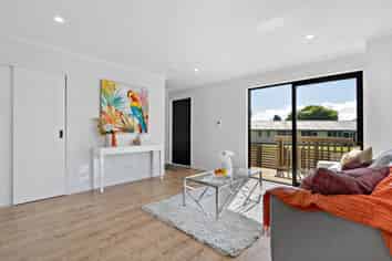 1/50 Raglan Street, Mangere East