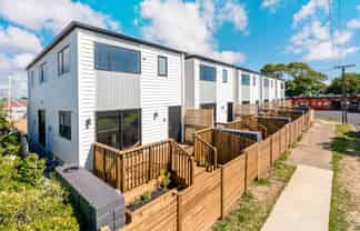 1/50 Raglan Street, Mangere East