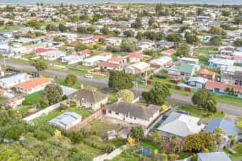 82 Polson Street, Castlecliff