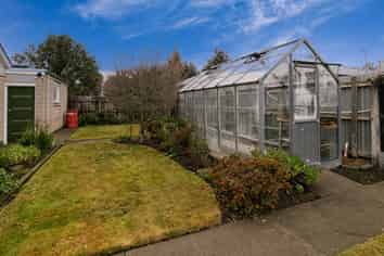 45 Churchill Avenue, Allenton