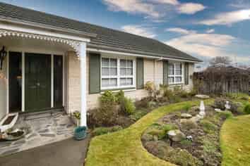 45 Churchill Avenue, Allenton