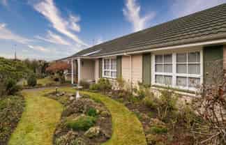 45 Churchill Avenue, Allenton