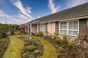 45 Churchill Avenue, Allenton