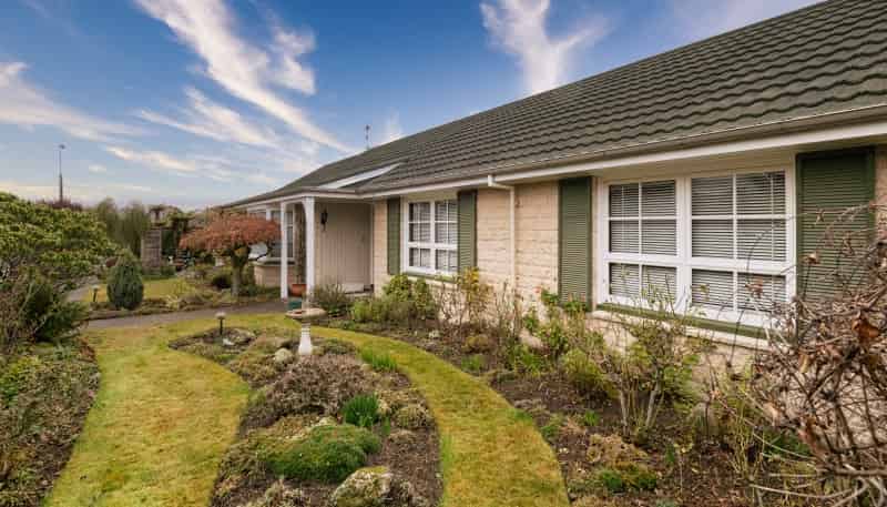 45 Churchill Avenue, Allenton