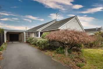 45 Churchill Avenue, Allenton