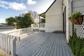 73B Oaktree Avenue, Browns Bay