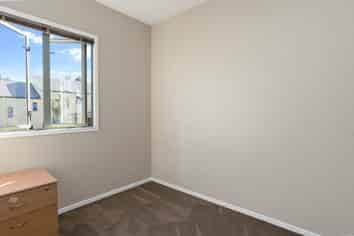 7 Mt Lebanon Lane, Henderson