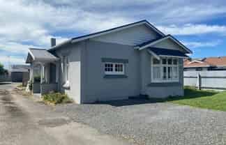 245A Queens Drive, Windsor