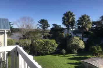 17 Poplar Road, Stanmore Bay